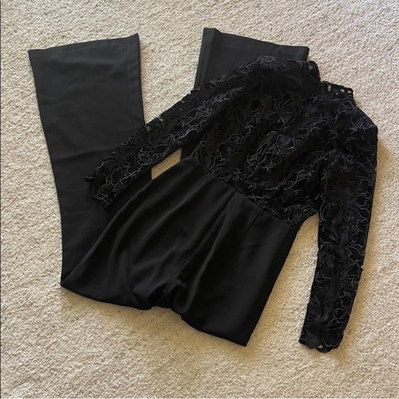 ✨NWT✨Nadine Merabi Eleanor Wide Leg Jumpsuit Black Velvet Long Sleeve Size 12 - Picture 5 of 7
